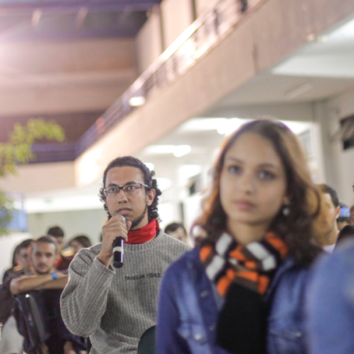 Participação durante palestra no Encontro Regional de Estudantes de Design (R_Design) em Uberlãndia, 2013.